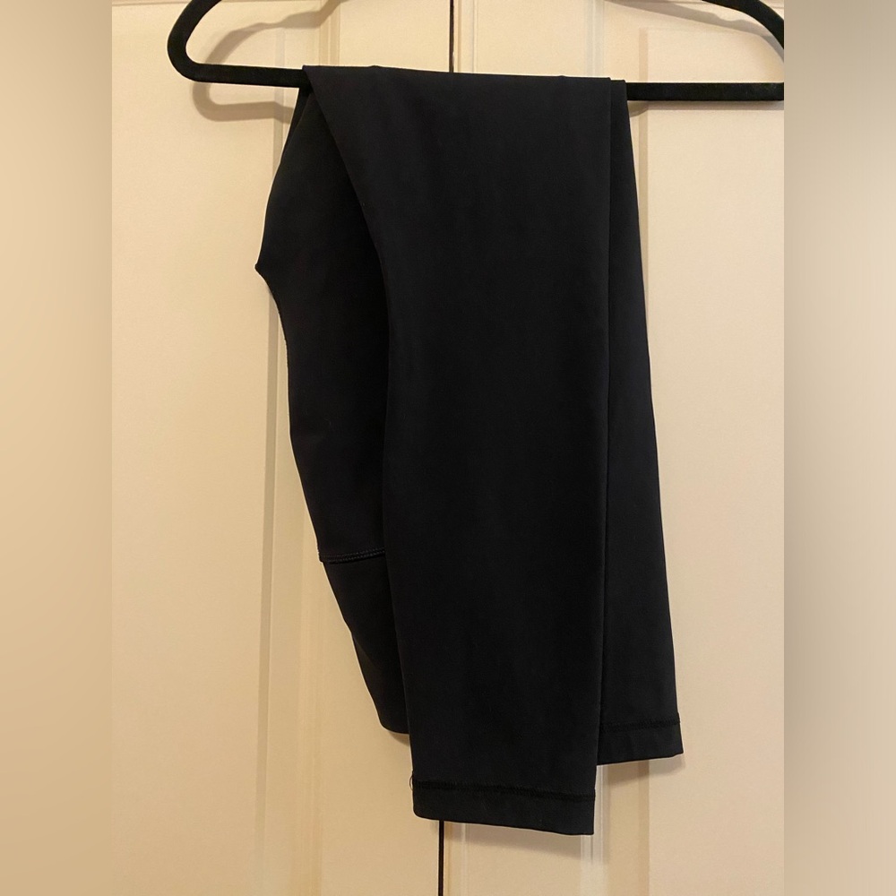 90 Degree by Reflex leggings. No pockets on side.